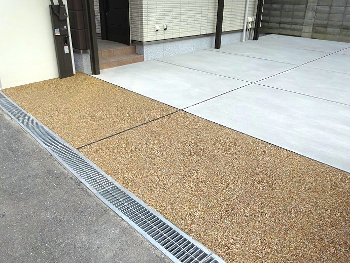駐車場やガレージの床材は砂利 コンクリート タイル レンガ 石などどれが良いのか 大阪 奈良 京都でエクステリア 外構工事するならニワート